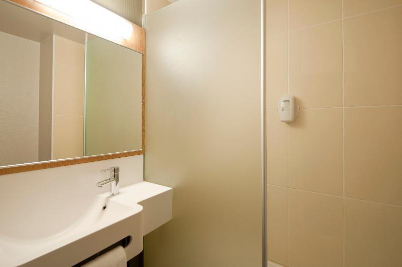 B&B Hotel Lyon Centre Monplaisir Esterno foto