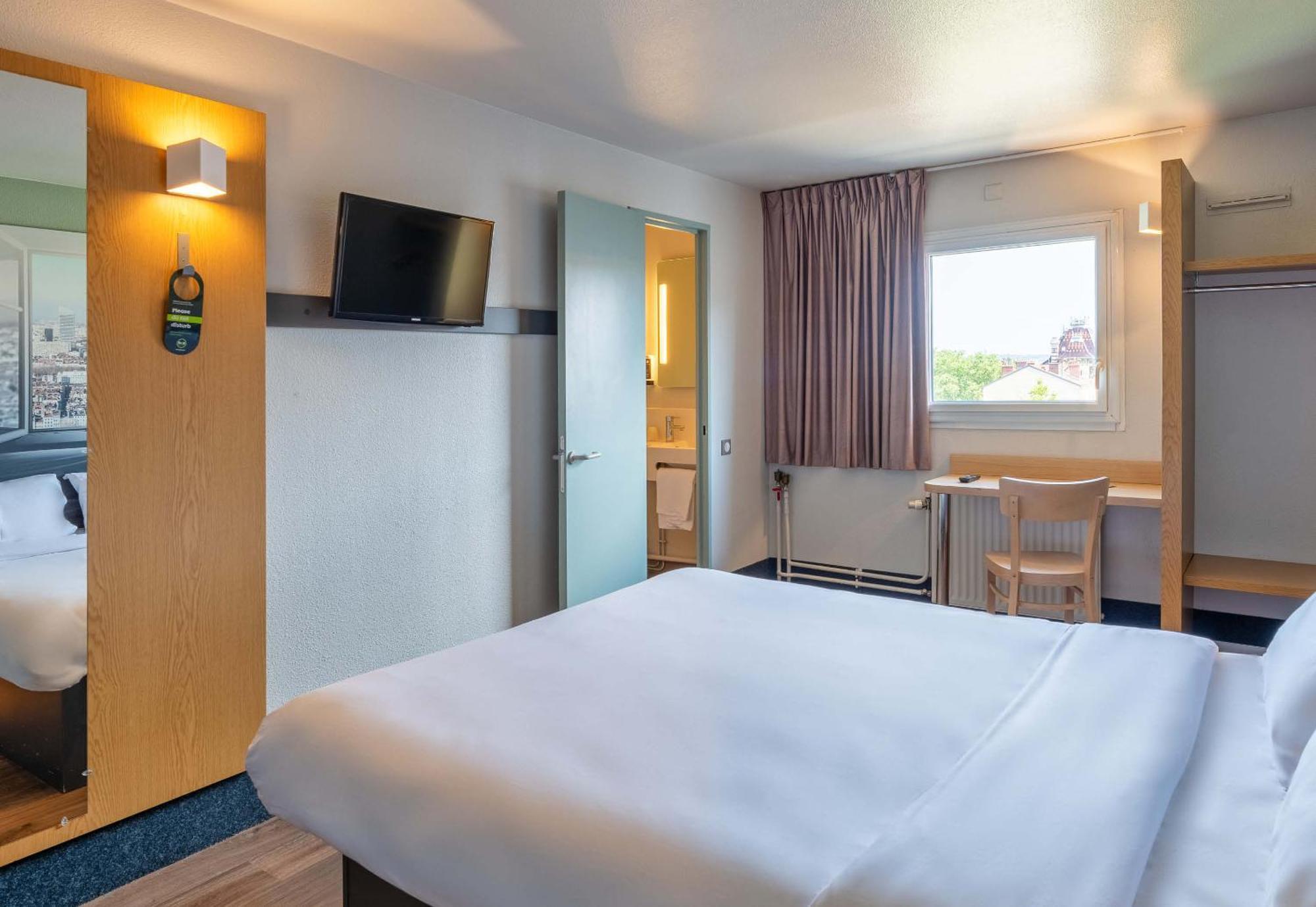 B&B Hotel Lyon Centre Monplaisir Esterno foto