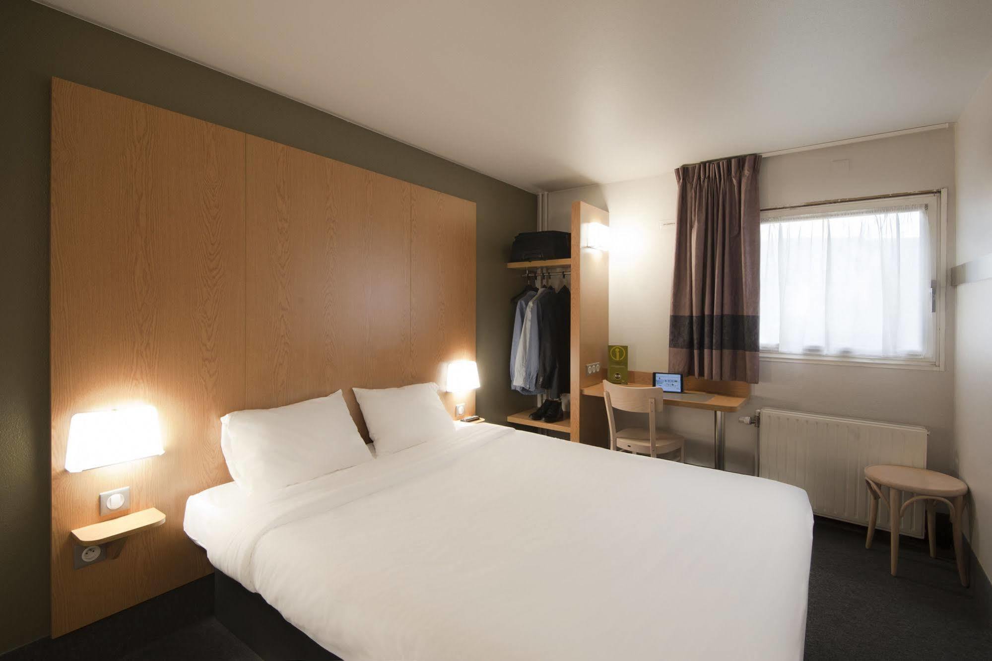 B&B Hotel Lyon Centre Monplaisir Esterno foto